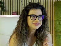 I am a sweet and curious girl, I love adrenaline and trying new things, sensations and experiences (you know what I mean) haha, I love good conversations, good company and maybe you could end up getting wet at the end