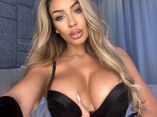 masturbating ArianaKroft