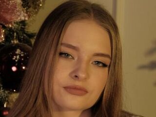 naked webcamgirl CindiBrunot