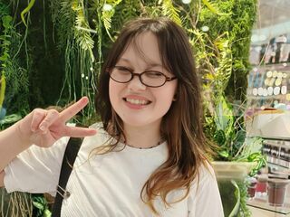 girl cam live FayLawley