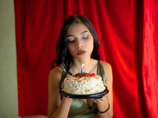 cam girl playing with sextoy KateCooki