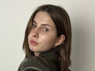 free chatroom MollySodisia