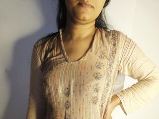 live sex webcam video RubbynaKhan