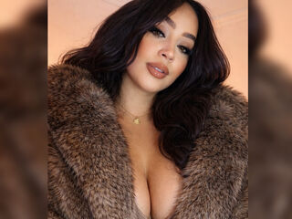 camwhore shaved pussy SharlinMoreva