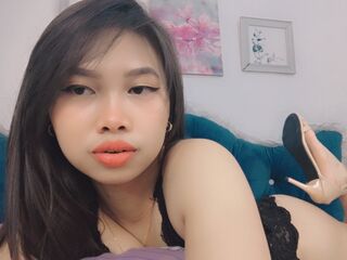 webcam striptease show AickaChan