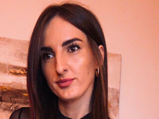 naked girl with live cam LauraRiccoo