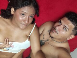 couple showing pussy LuaAndHaru