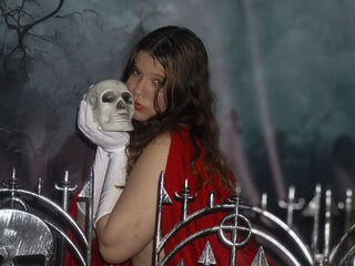 girl slave web cam KarinaPons