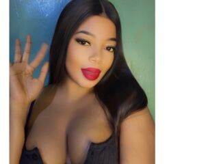 camgirl fetish chat SarahCourt