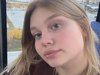 free chatroom AdeleBaile