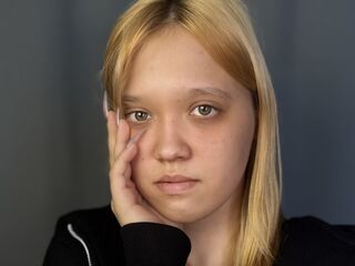 naked girl with cam masturbating AlleenWelke