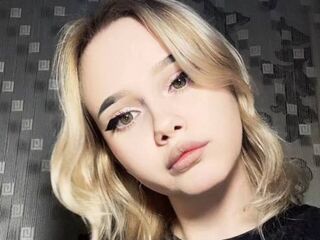 free pussy webcam AlmaLonabaugh