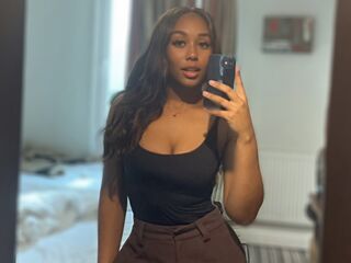 erotic webcam AlynaRoss