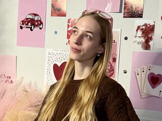 hot cam girl fingering AlyssaRingbloom