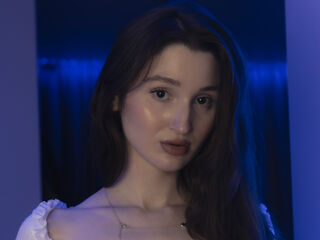 free nude webcam show AminaNim