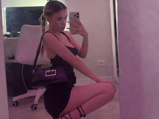 fingering cam girl AngelesBelfiore