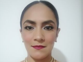 chatroom webcam photo AntonellAdiosa