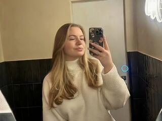 girl cam live AryaThomas