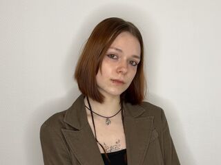 masturbating girl BlytheTerada