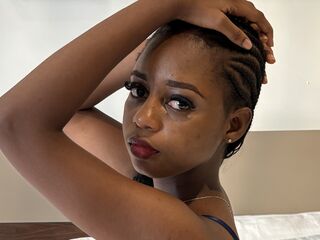 kinky cam BrianaHadid