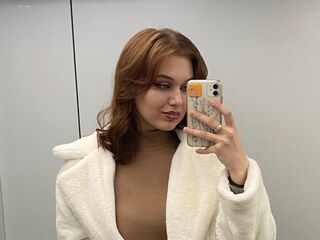 hot cam girl fingering shaved pussy BrynnMeury