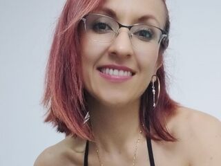 naked camgirl photo CataMoreno