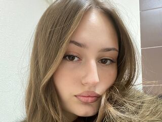 camgirl fingering wet pussy ChauPoling