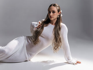 webcam pic DannaWhite