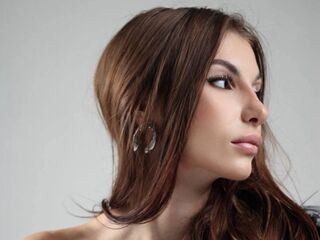 live cam chat DionnaTalone