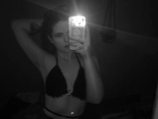naked cam live DoloresHuesing