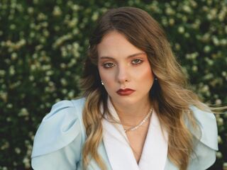 cam girl masturbating DrusillaPettet