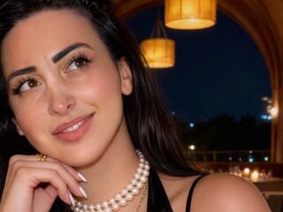 naked camgirl ElesseLust