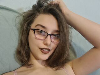 cam girl playing with vibrator EllaChristine