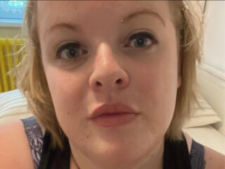 chatroom webcam EllaConway