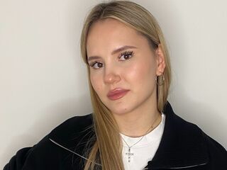 cyber sex chat room EmeritaParra