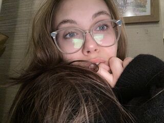 sexy cam girl EmilyLoven