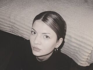 naked webcam girl GenaBaillargeon