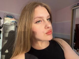webcamgirl chatroom GraceHollis