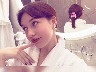 naked girl with live cam fingering GudrunManzone