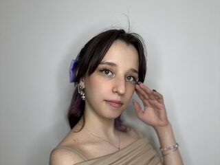 topless girl IvyLewis