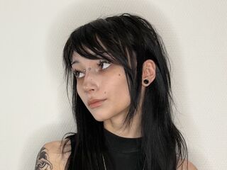 free live chat IzettaBishel
