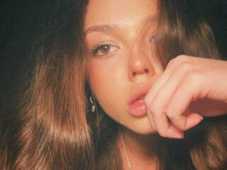 free online chat JanyceCruden