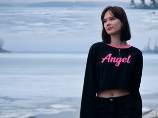 naughty cam girl fingering pussy JessikaMaltais
