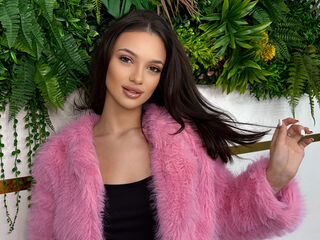 webcamgirl chat room JoLynn