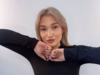 hot cam girl fingering shaved pussy JoseGregan