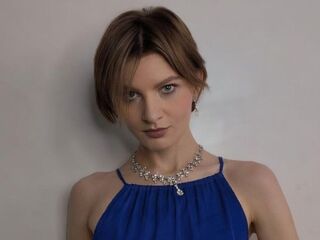 hot striptease cam KarinaBiz