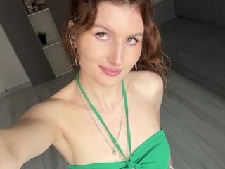 hot girl webcam KarmenZeinert