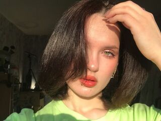 camslut showing pussy KelleraMillers