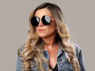 closeup cam KiaraMoraes