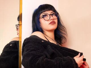 shaved pussy webcam KittyDarkell